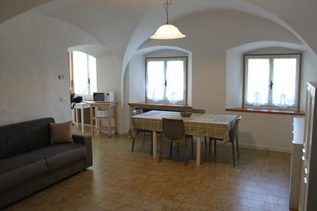 Studio Zu - Lakeside Apartment Рива ди Солто Екстериор снимка